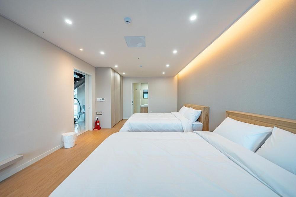 Отель Jecheon The Shine Cheongpung Номер фото